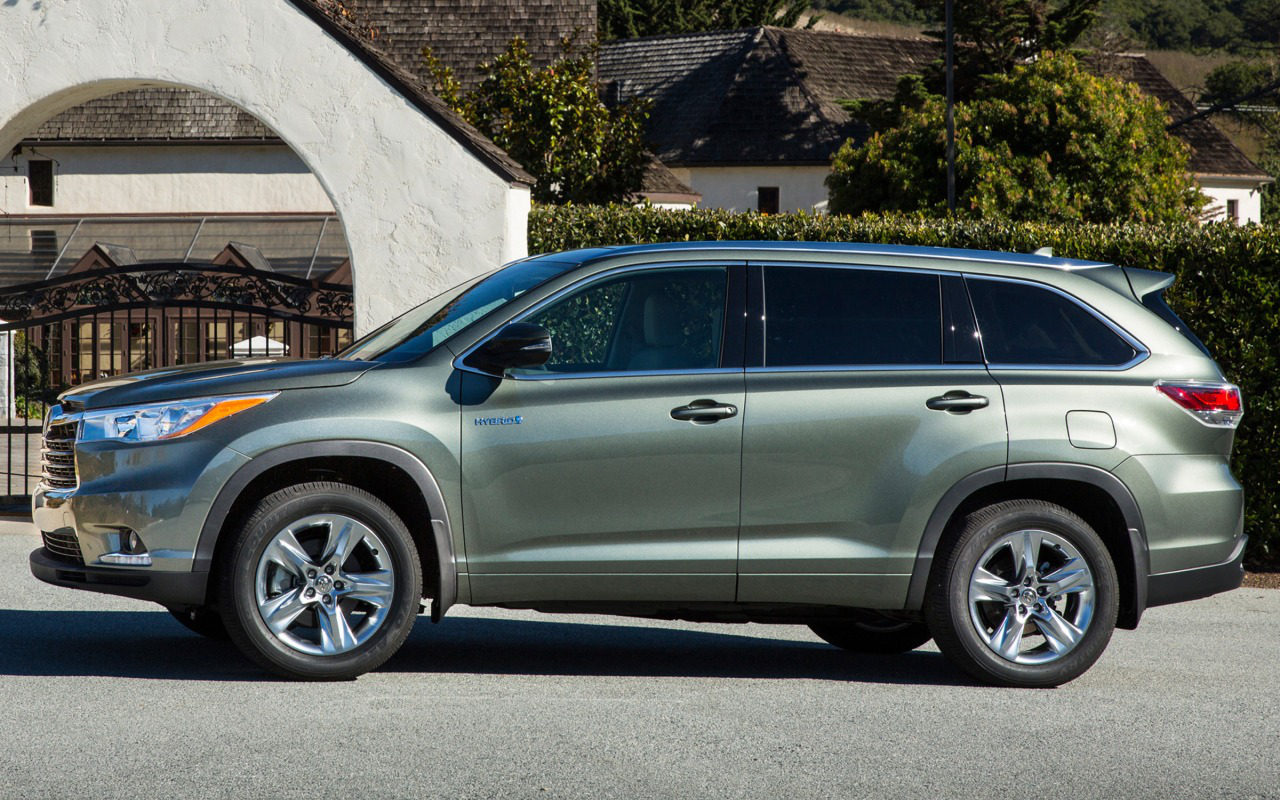 Comparison Toyota Highlander Limited 2016 vs Land Rover Range